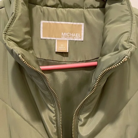 MICHAEL Michael Kors Olive Quilted Vest Womans Size M - Picture 3 of 3